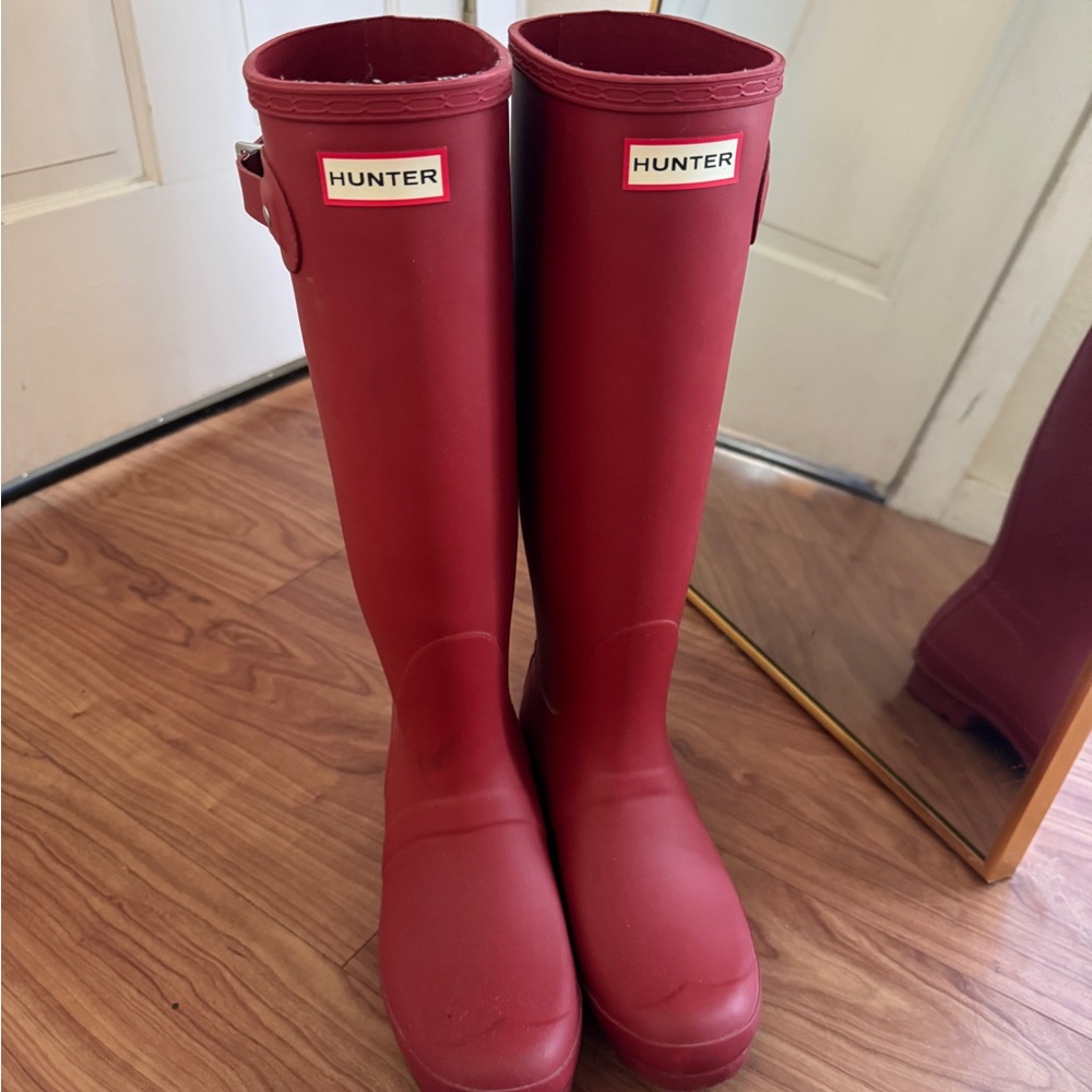 Like New Hunter Red Women's Winter & Rain Boots